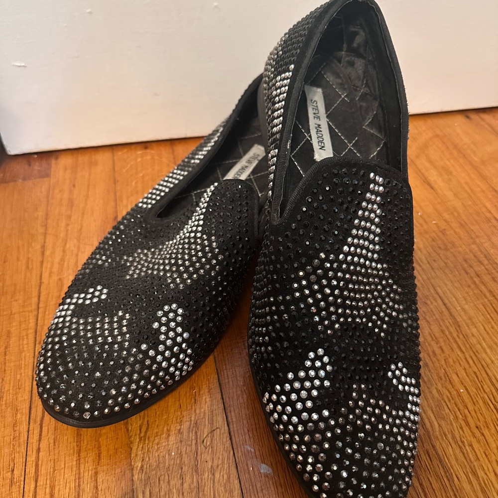 Steve Madden Black and Silver Embellished Flats
